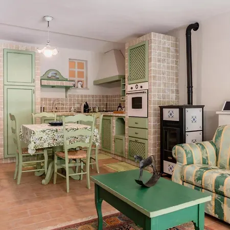 Il Casale - Umbria Rent ヴィラ マッサ・マルターナ